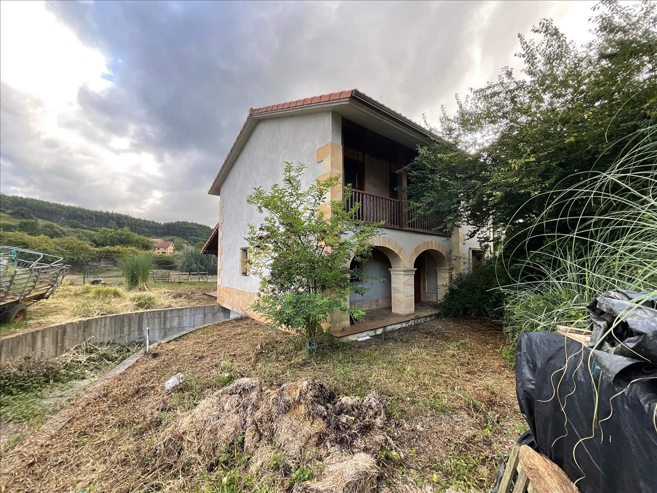 Vista exterior de Casa o chalet en venta en Bárcena de Cicero con Jardín privado, Trastero y Balcón