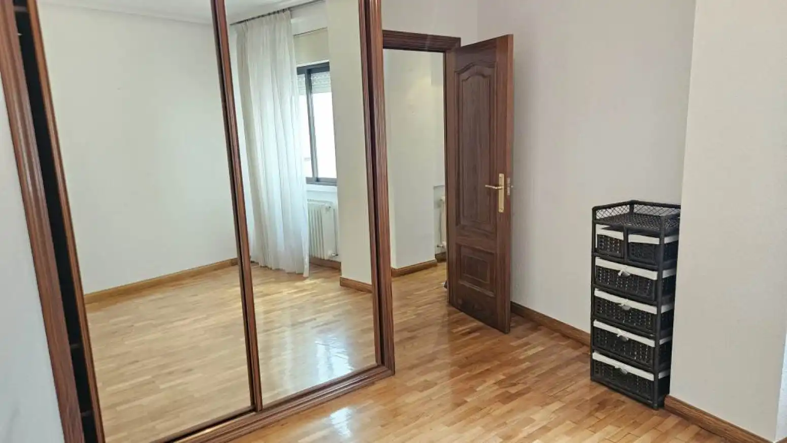 Bedroom of Flat for rent in Salamanca  with Heating, Parquet flooring and Terrace