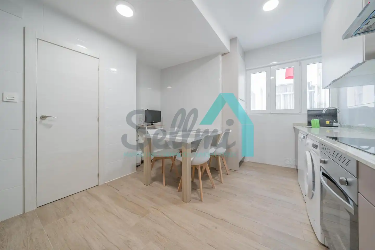 Kitchen of Flat for rent in Oviedo   with Heating, Parquet flooring and Terrace