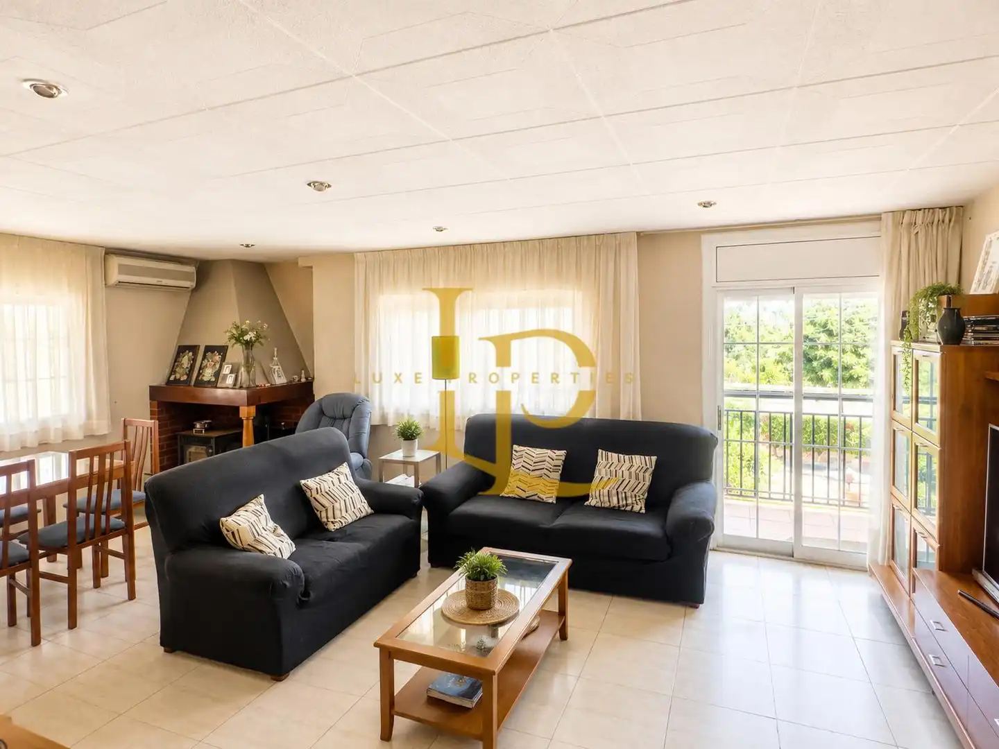 Living room of Houses for sale in Rubí  with Air Conditioner, Heating and Private garden