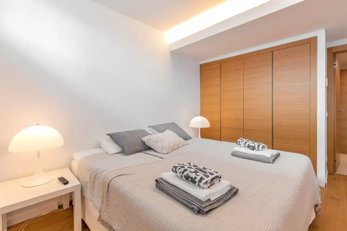 Dormitori de Casa o xalet en venda en Marbella amb Aire condicionat, Jardí privat i Terrassa
