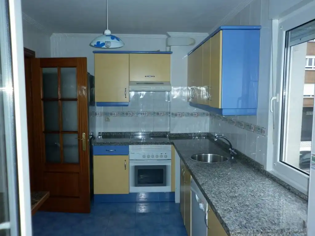 Piso con ascensor en venta en Los Campos - Trasona, imagen 5