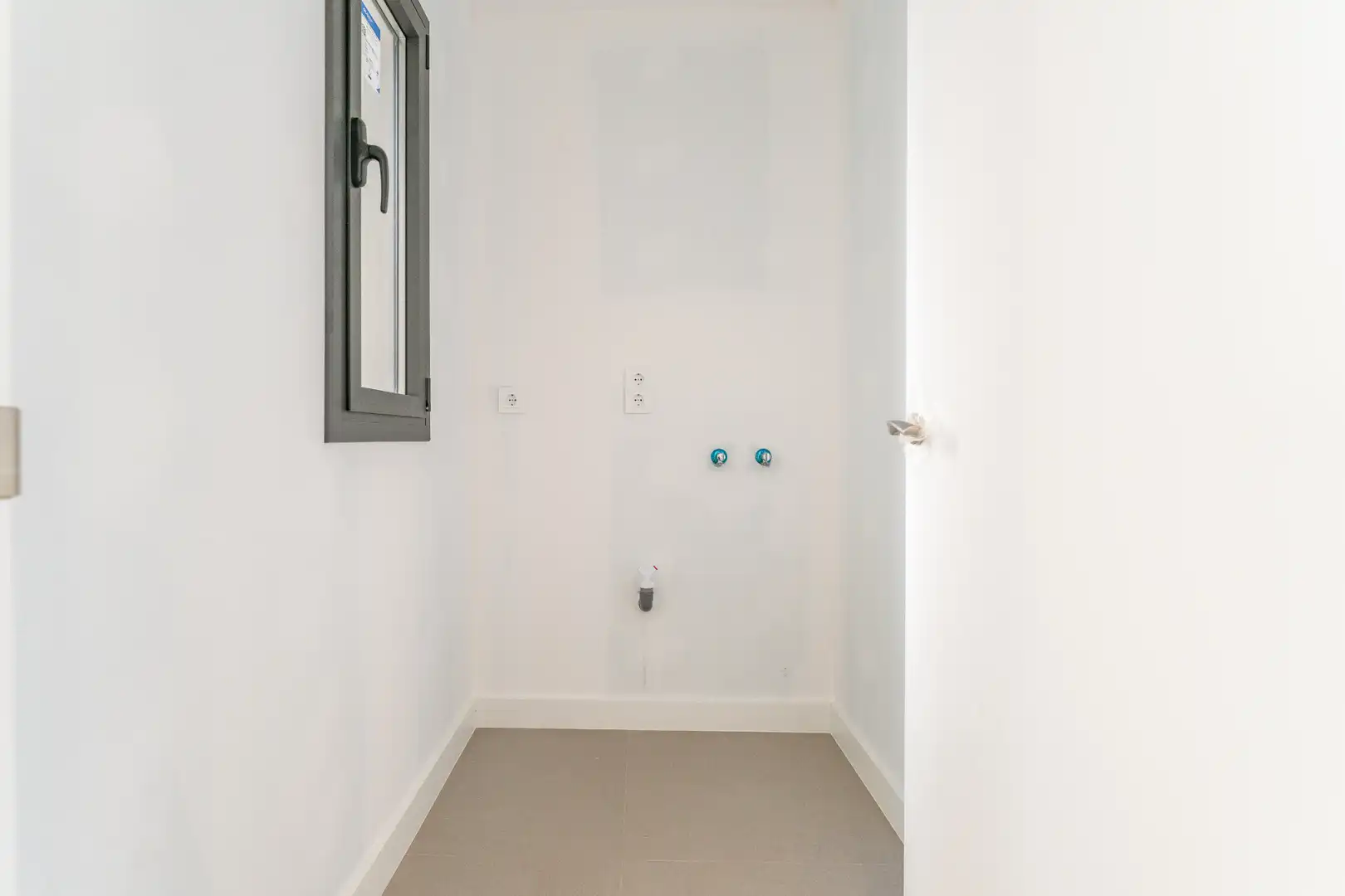 Casa adosada en venta en Cambrils con Jardín privado, Piscina y Domótica