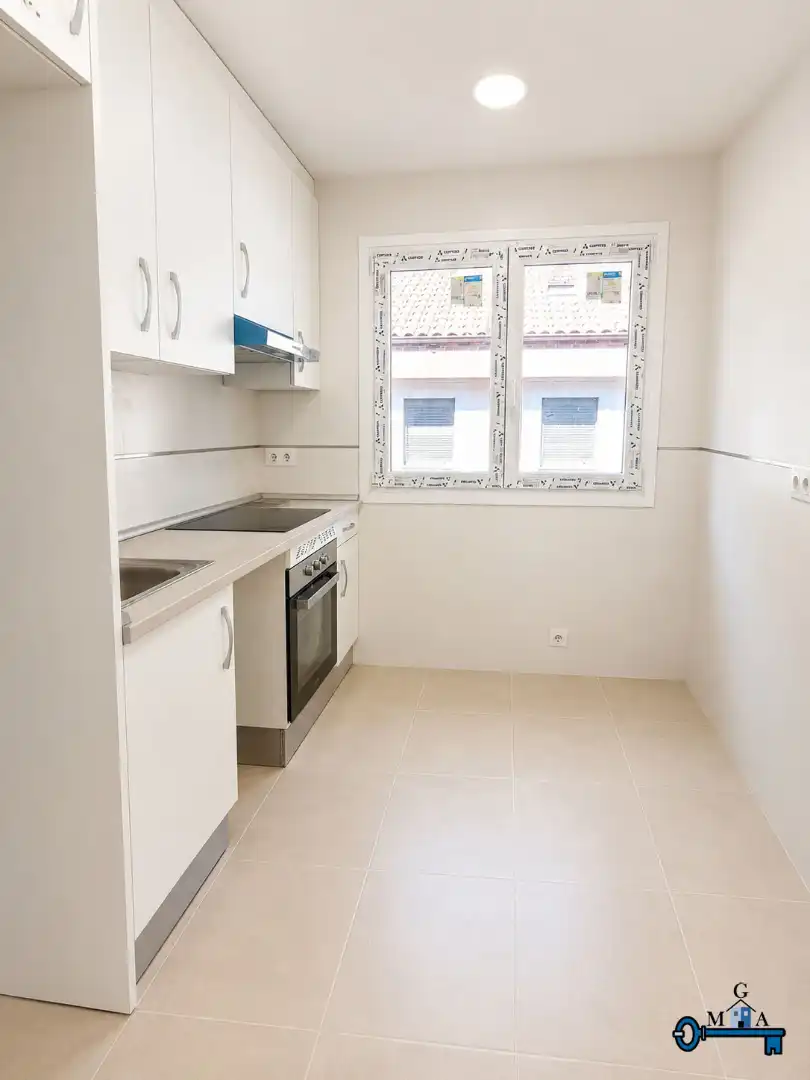 Kitchen of Flat for rent in Fuenlabrada  with Air Conditioner, Heating and Parquet flooring