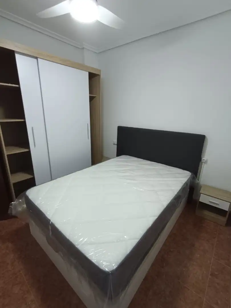 Piso de alquiler en Calle Punta Umbría, Sector Sur