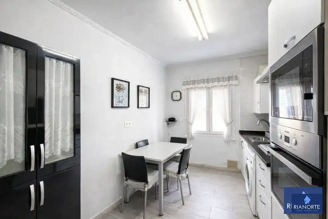 Cocina de Piso en venta en Gozón con Calefacción, Trastero y Amueblado