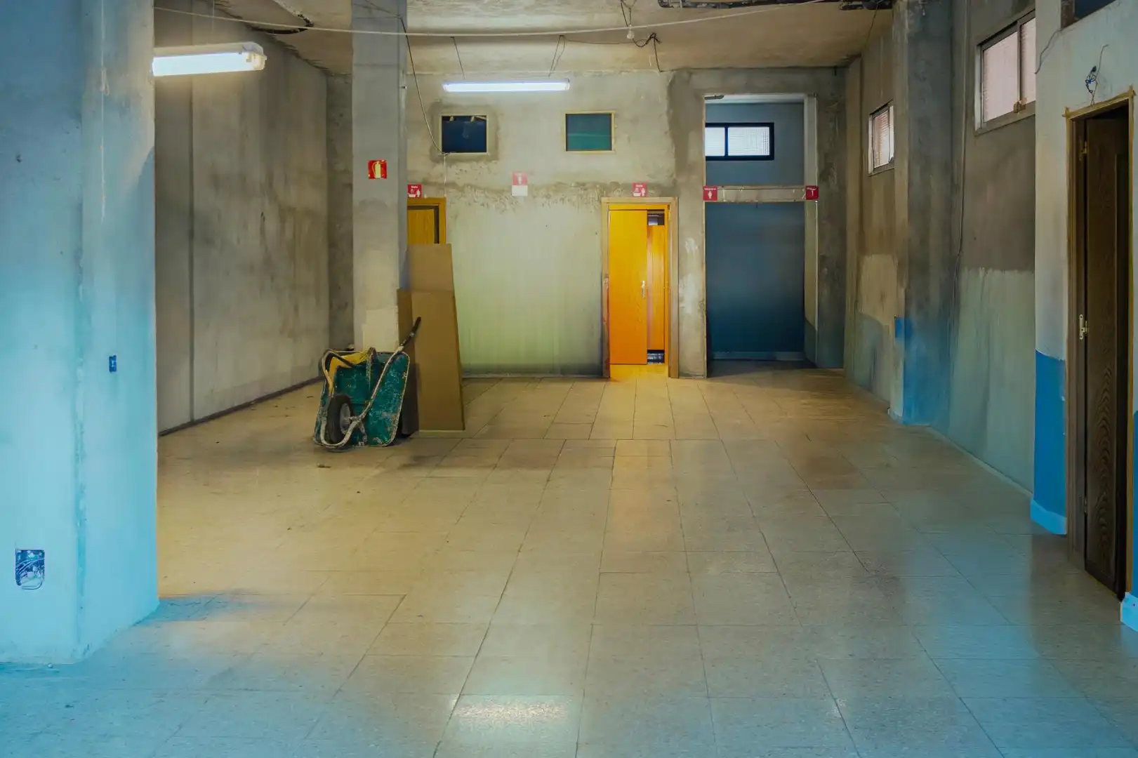 Business premises for sale in Villayuventus - Renfe, imagen 2