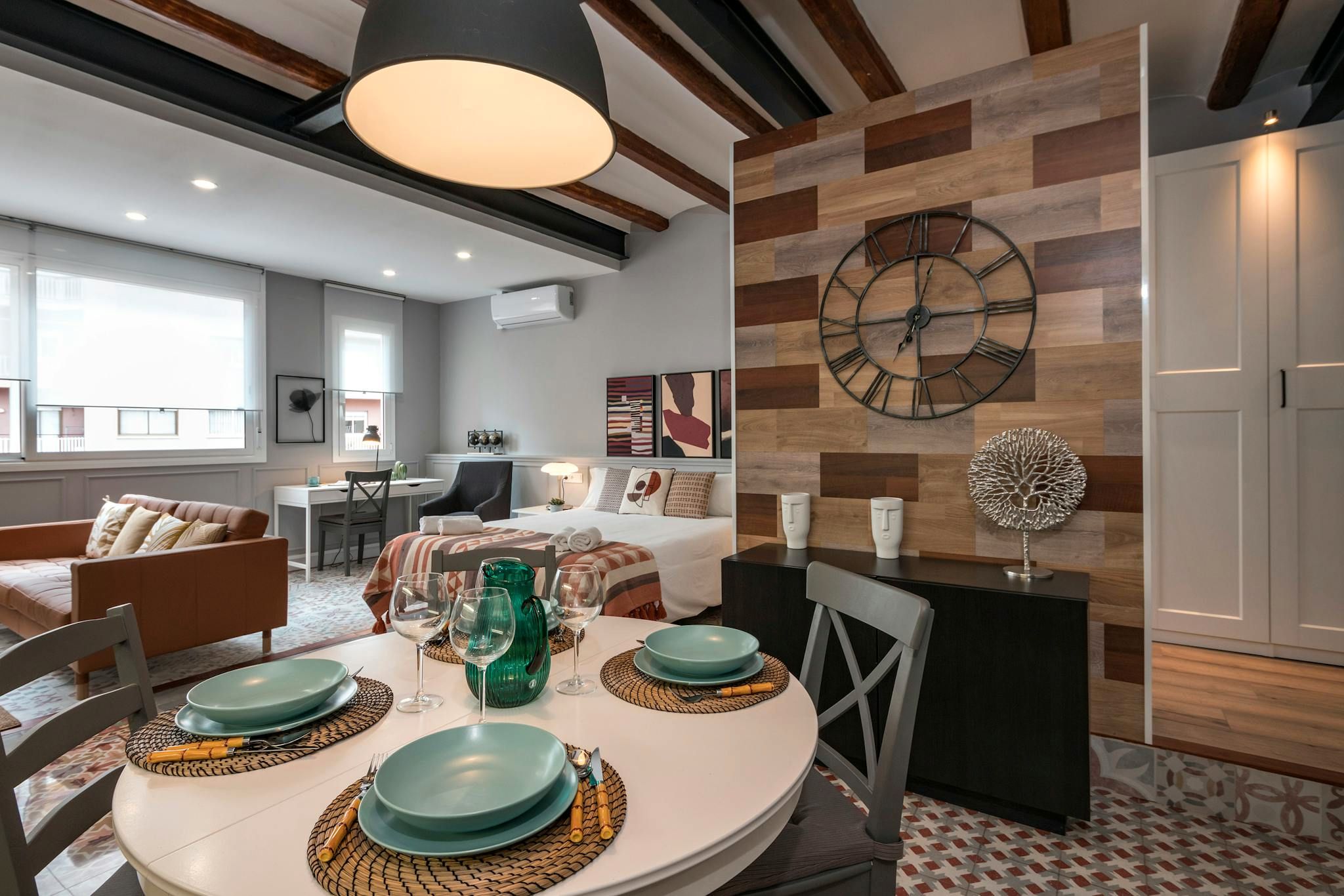 Dining room of Flat to rent in  Barcelona Capital  with Air Conditioner, Heating and Furnished