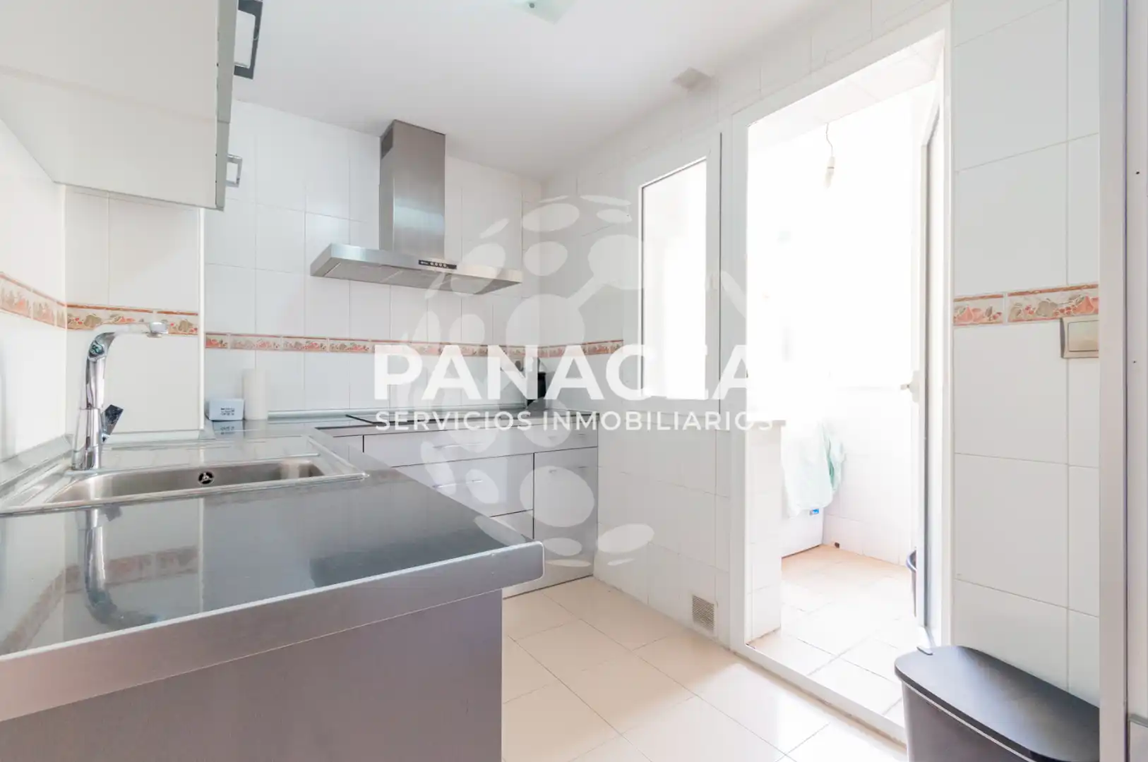 Cocina de Piso en venta en Roquetas de Mar con Amueblado, Horno y Lavadora