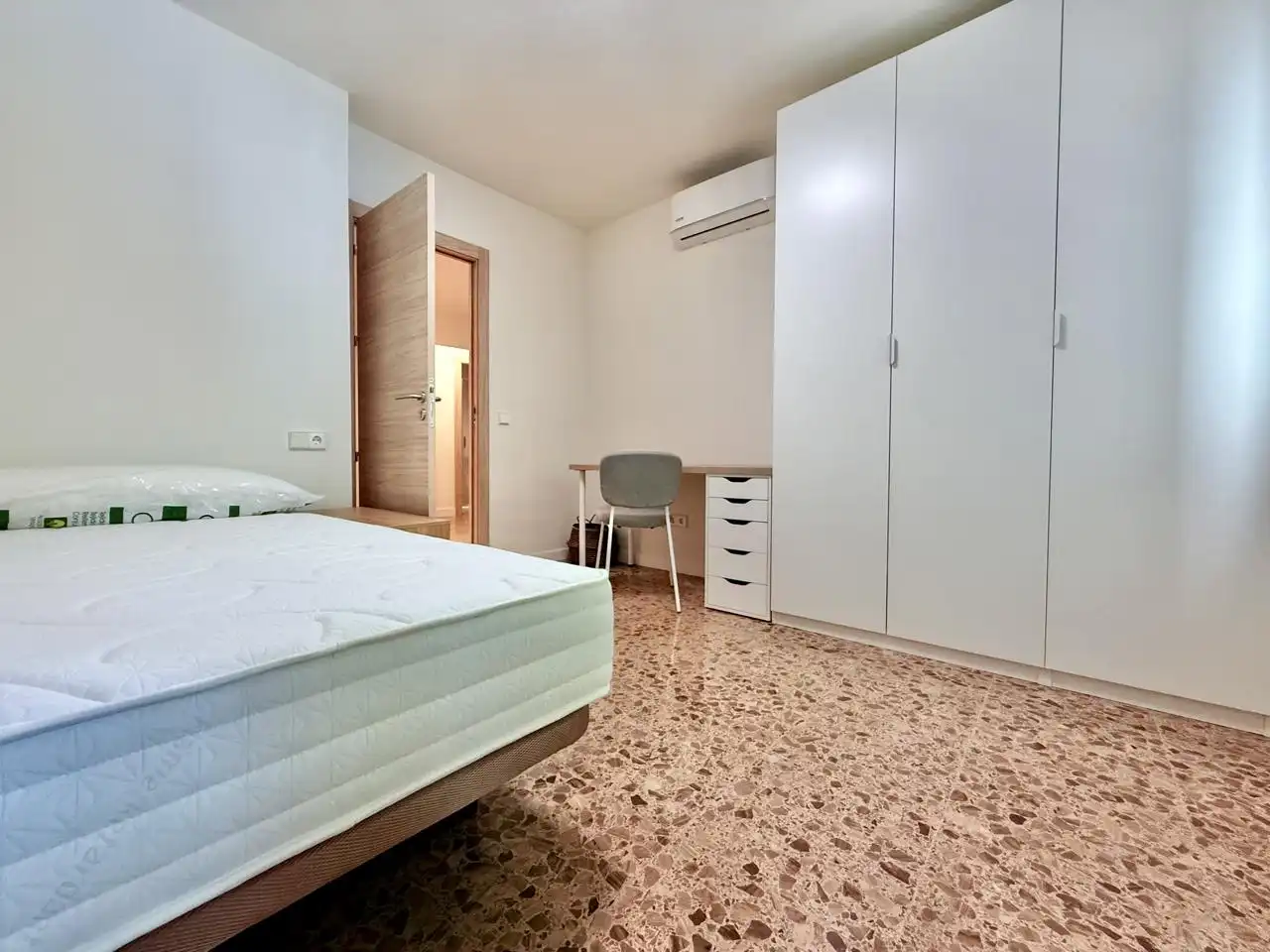 Habitación en Marquès de Fontsanta, Marquès de Fontsanta
