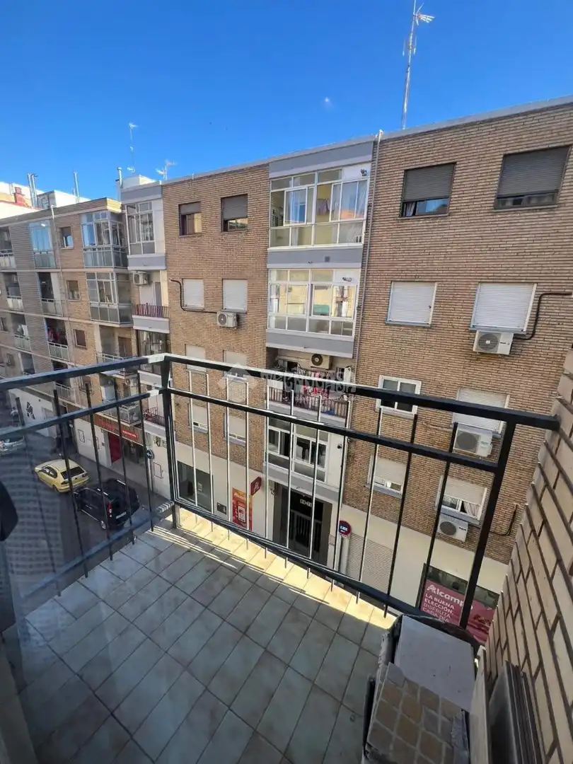 Terrassa de Pis en venda en Zaragoza amb Calefacció, Moblat i Balcó
