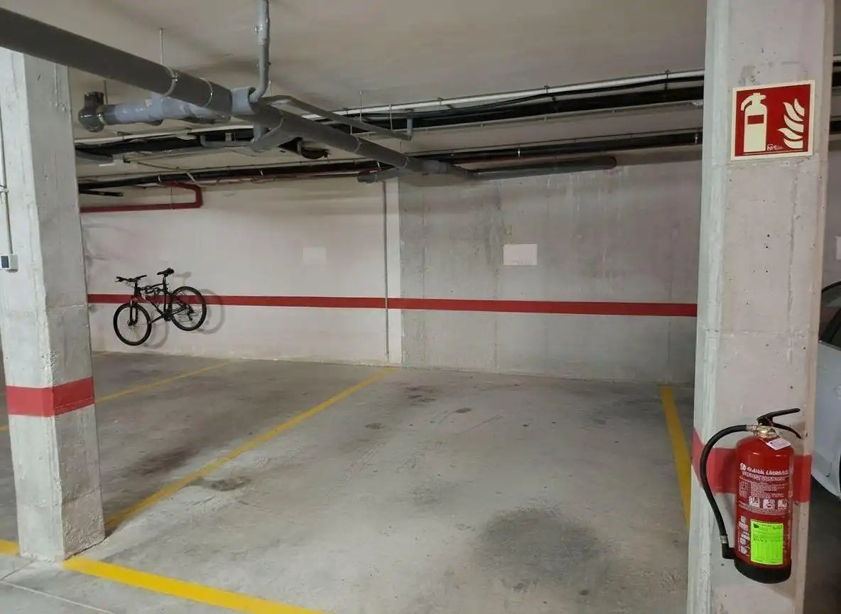 Parkplatz von Erdgeschoss zum Verkauf in Alcanar mit Terrasse, Möbliert und Gemeinschaftspool