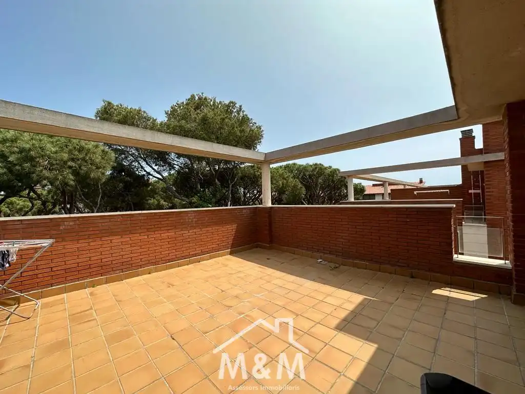 Maison mitoyenne avec terrasse à louer à Gavà Mar, imagen 2