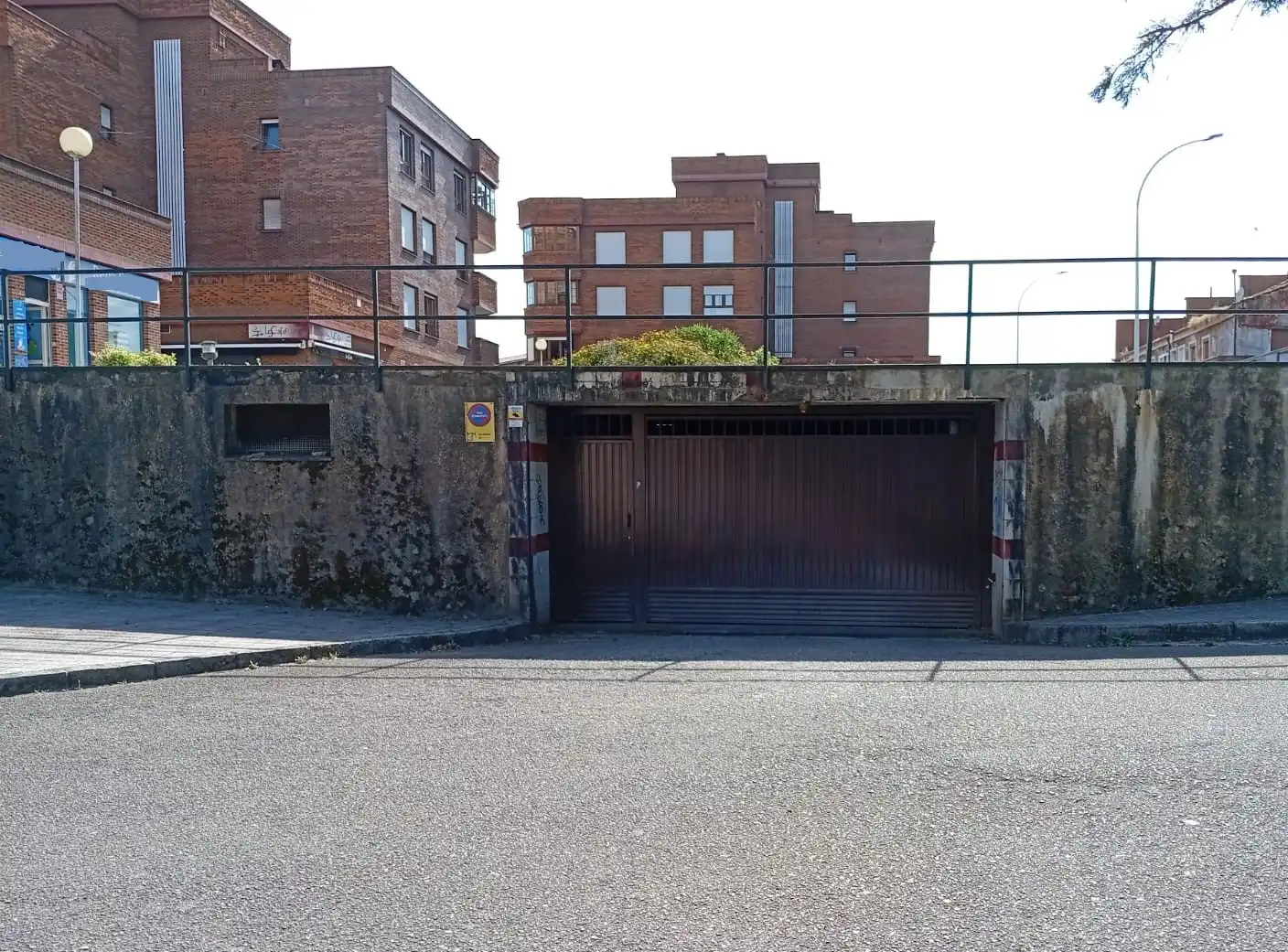 Parking de Piso en venta en Gijón  con Calefacción, Parquet y Terraza