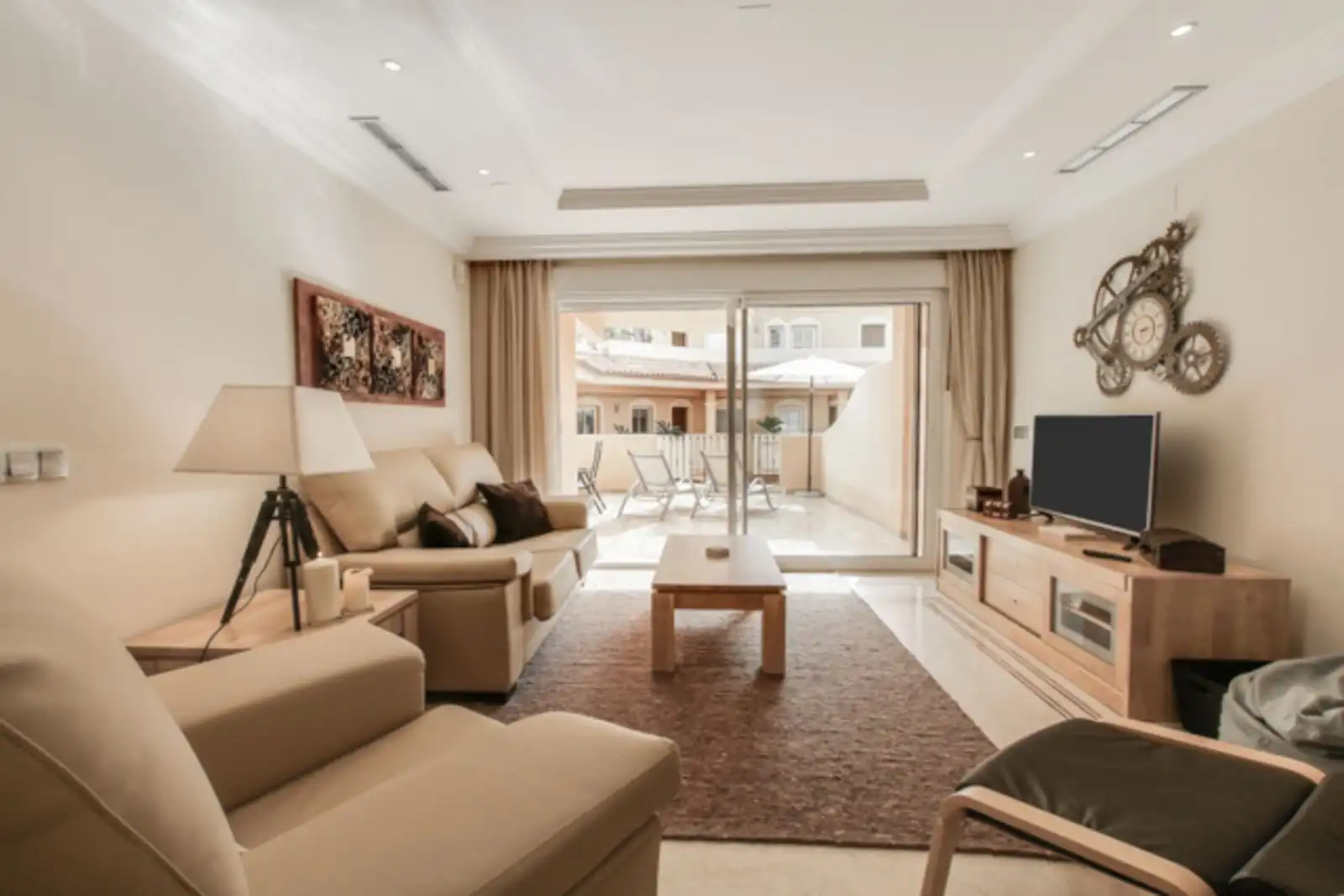 Apartament amb piscina en venda a Calle los Granados, imagen 2