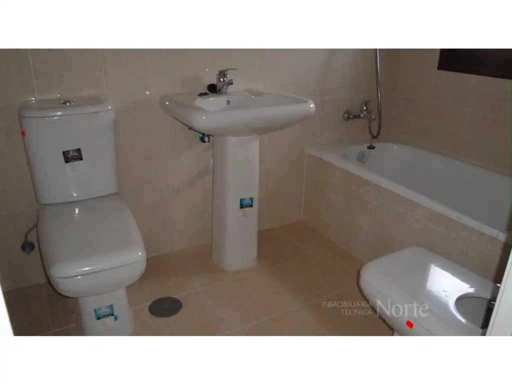 Houses for rent in Calle Bajada Al Lavadero, Valdeolmos-Alalpardo