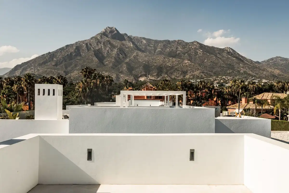 Vista exterior de Casa o chalet en venta en Marbella con Aire acondicionado, Jardín privado y Terraza