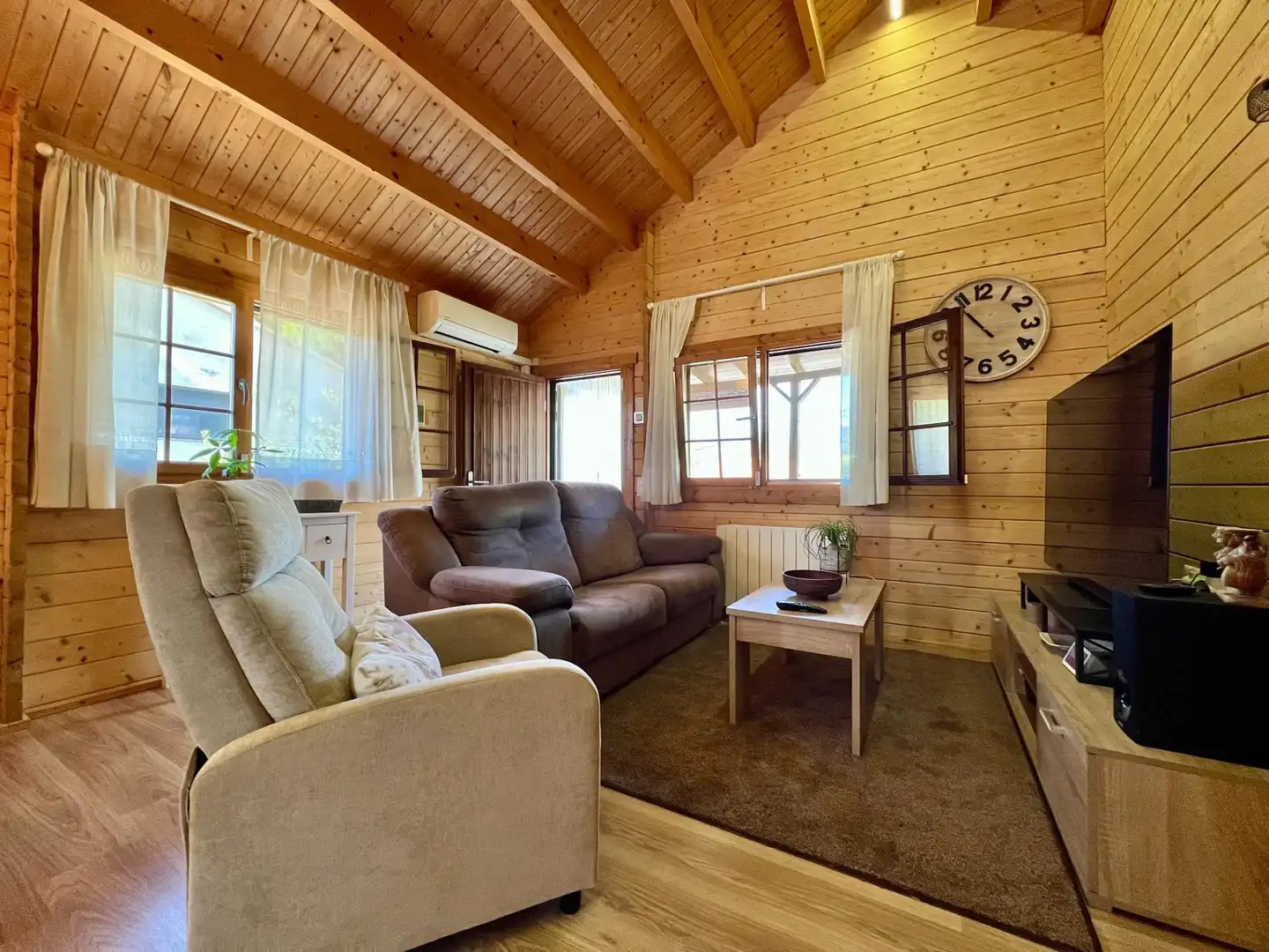 Sala de estar de Casa o chalet en venta en Cànoves I Samalús con Aire acondicionado, Calefacción y Jardín privado