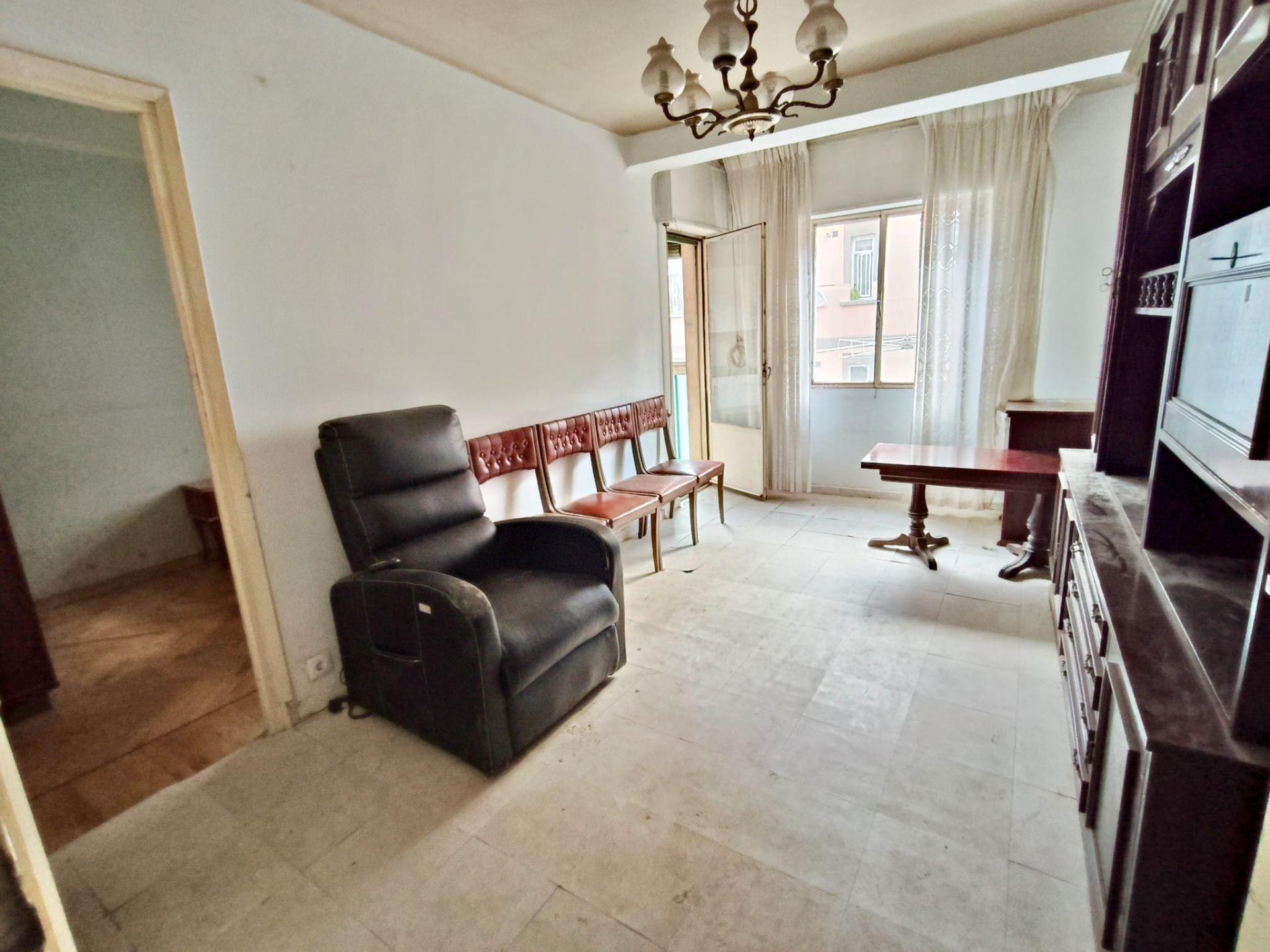 Sala d'estar de Pis en venda en Burgos Capital amb Calefacció i Terrassa