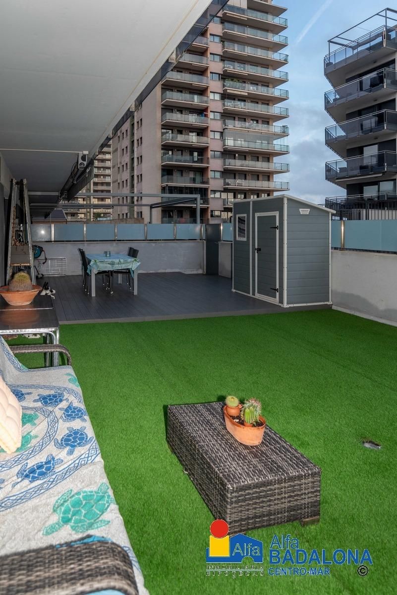 Terrace of Flat for sale in Badalona  with Air Conditioner, Heating and Private garden
