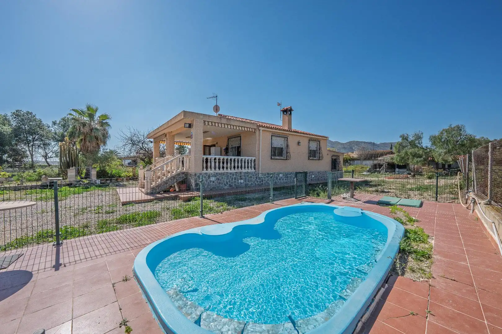Exterior view of Houses for sale in Alicante / Alacant  with Air Conditioner and Swimming Pool