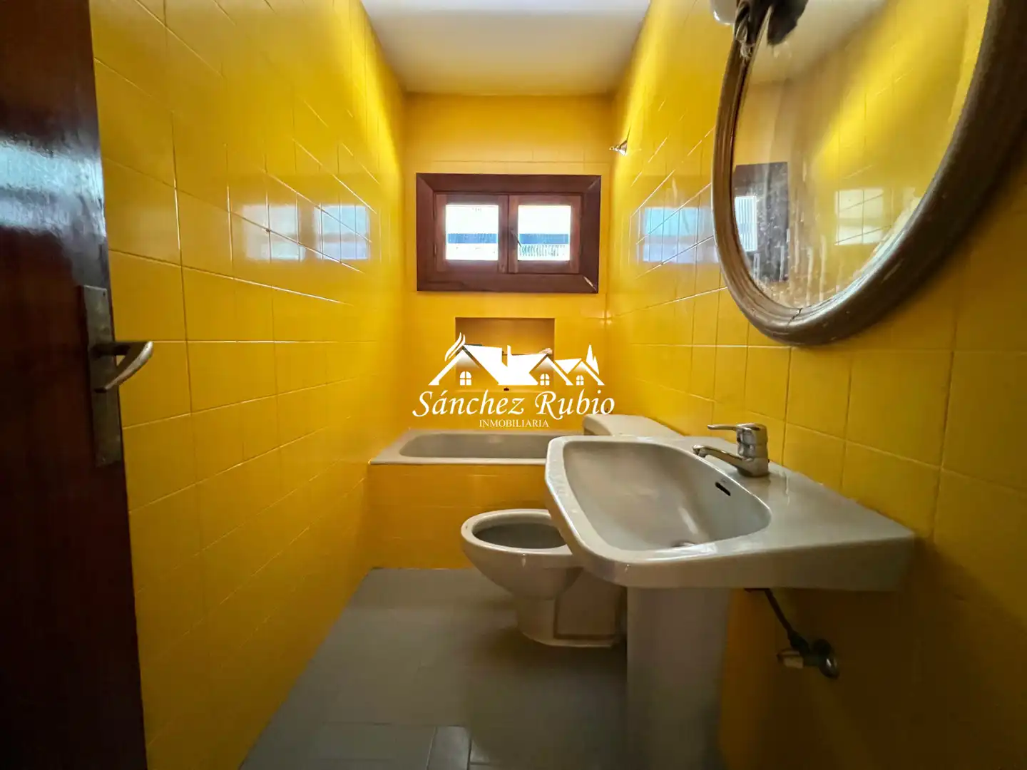 Bathroom of Houses for sale in Torrelodones  with Heating, Private garden and Parquet flooring