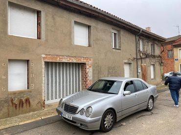 Casa amb jardí en venda a Calle Artesiano 9