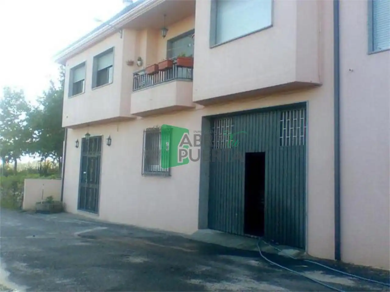 Chalet con jardín en venta en O Carballiño