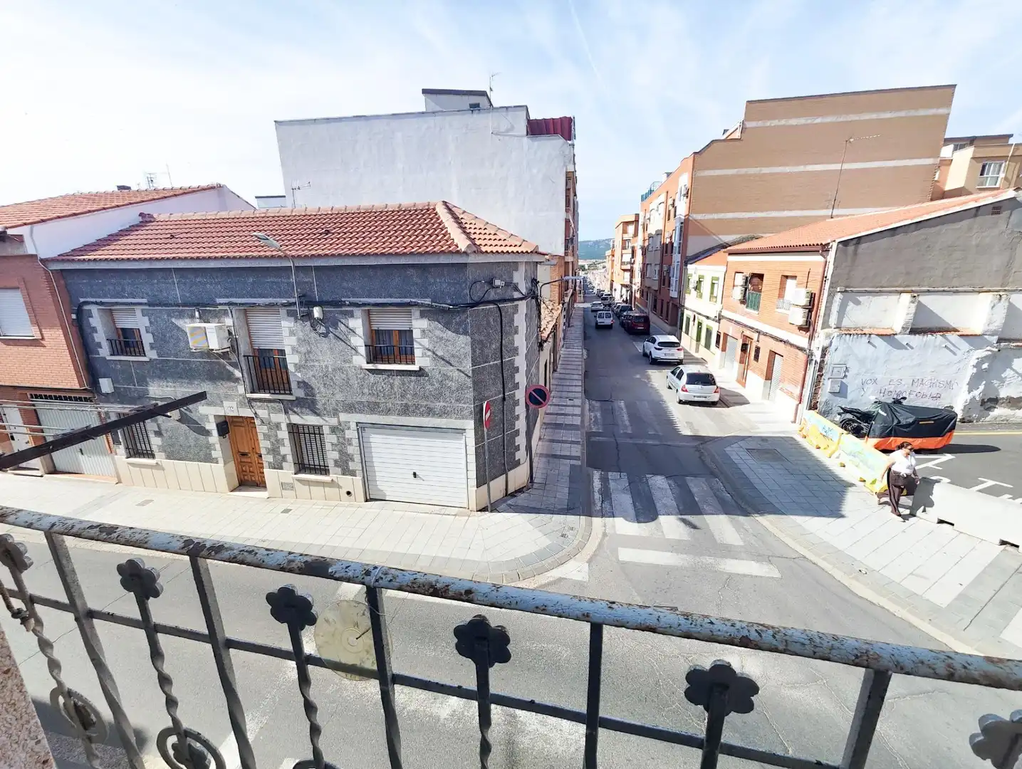 Vista exterior de Casa o xalet en venda en Puertollano amb Aire condicionat, Calefacció i Moblat