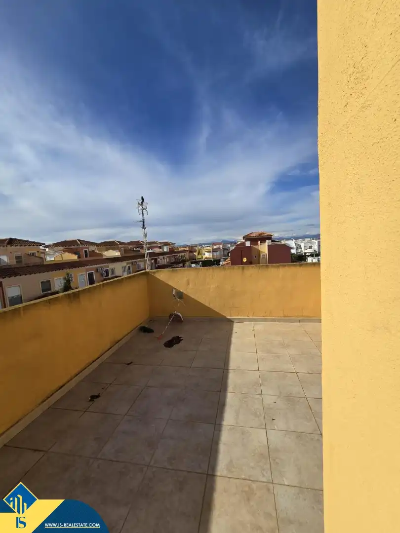 Casa amb piscina en venda a Zona Carrefour - Urbanizaciones, imagen 7