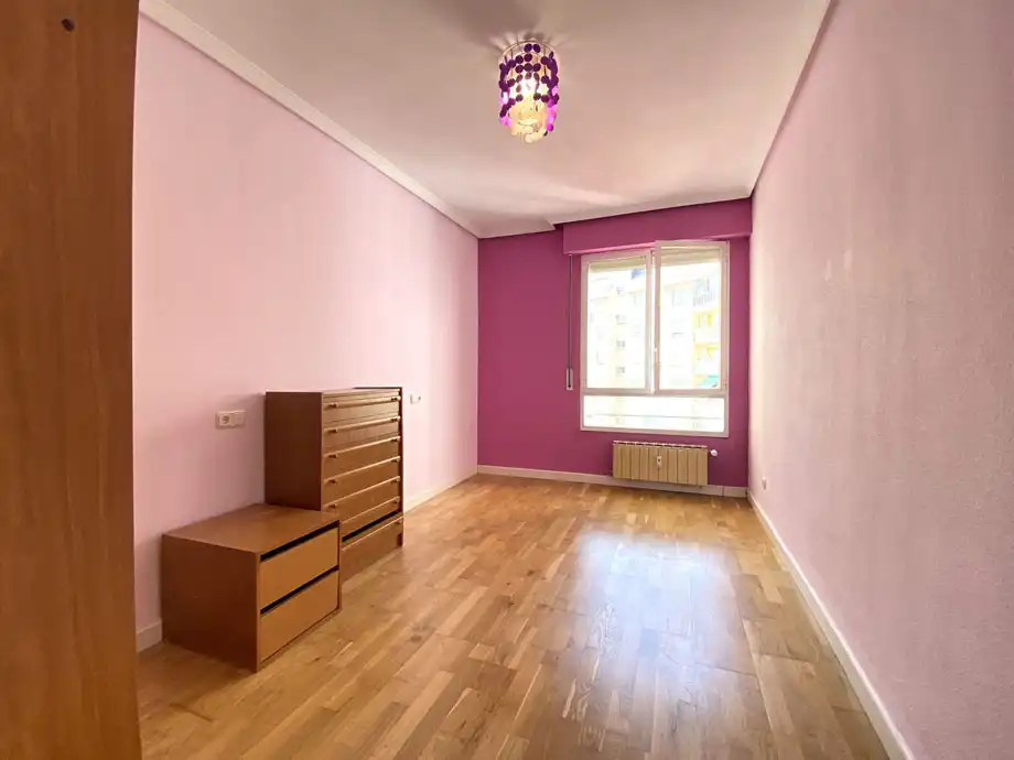 Habitación de Piso en venta en Vitoria - Gasteiz con Calefacción, Terraza y Trastero