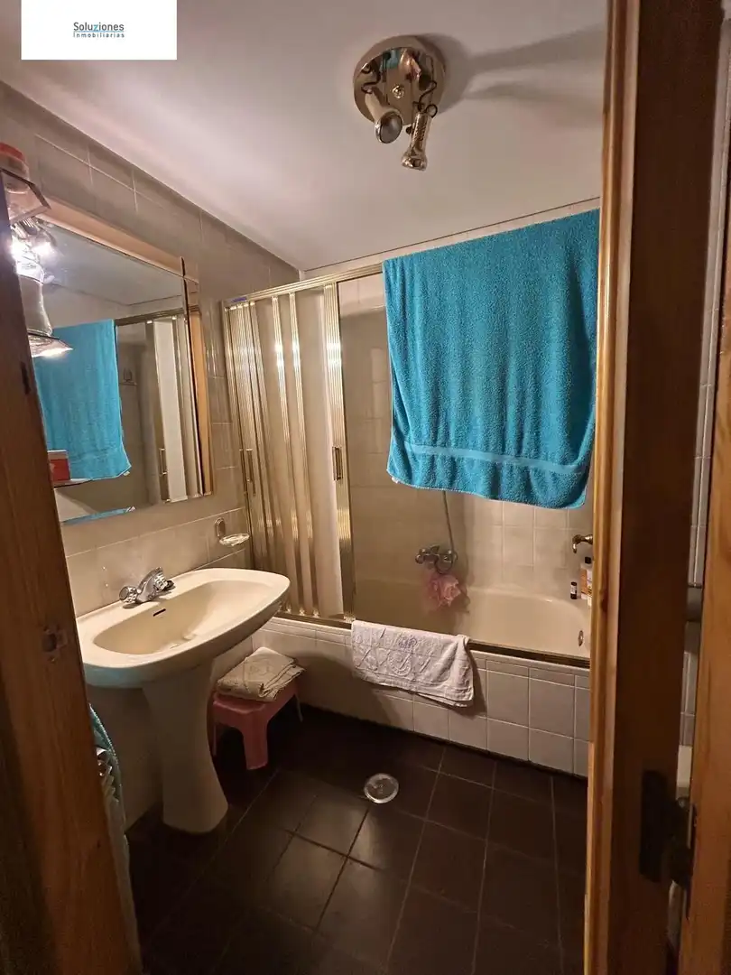 Baño de Piso en venta en Albacete con Calefacción, Trastero y Balcón