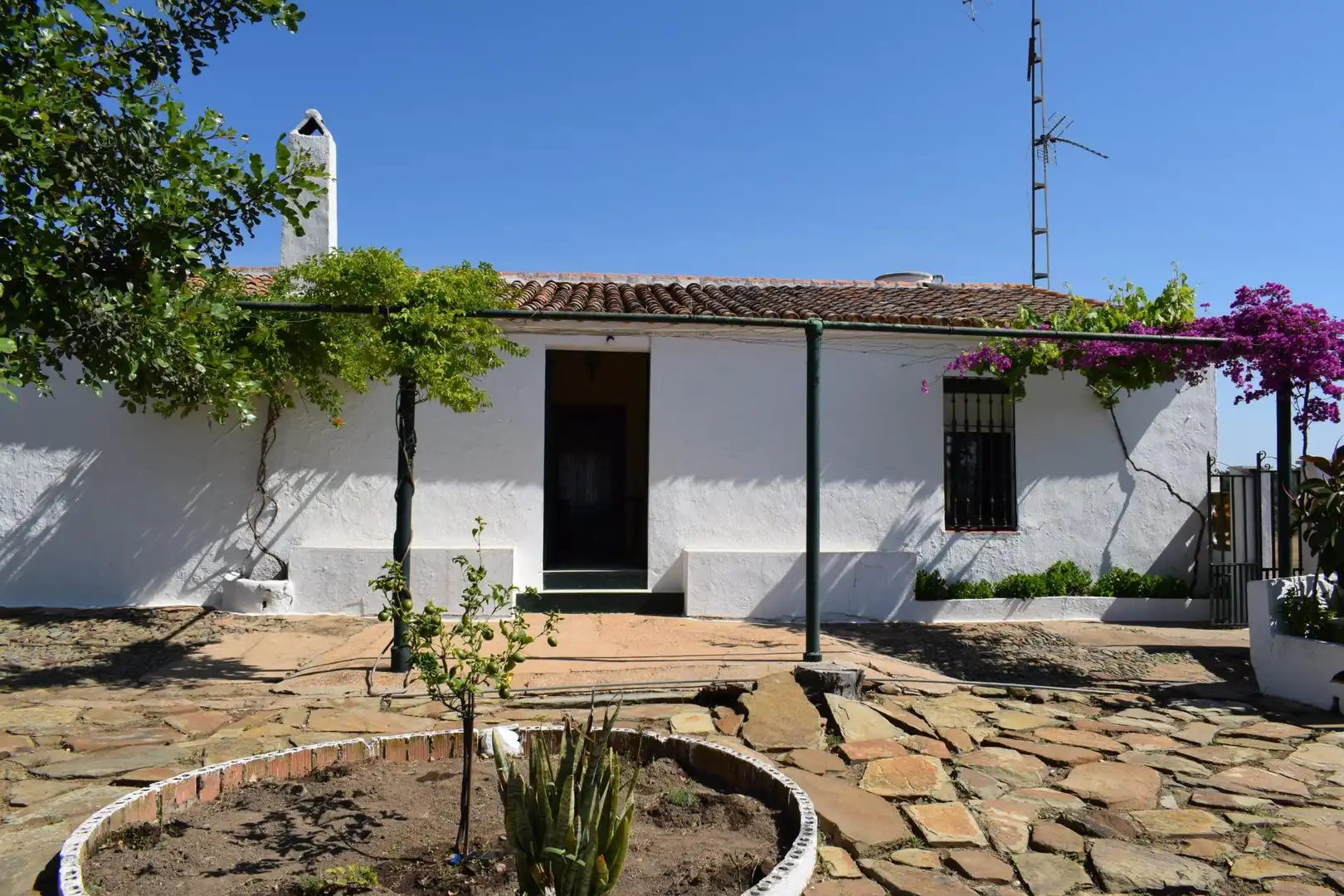 Casa rústica amb jardí en venda a Villanueva de los Castillejos, imagen 19