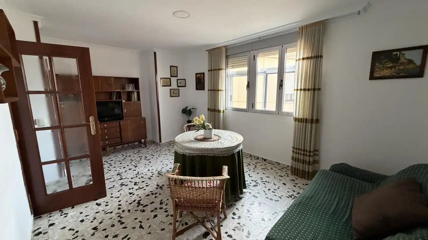 Wohnzimmer von Wohnung zum Verkauf in Carboneras de Guadazaón mit Terrasse, Abstellraum und Balkon
