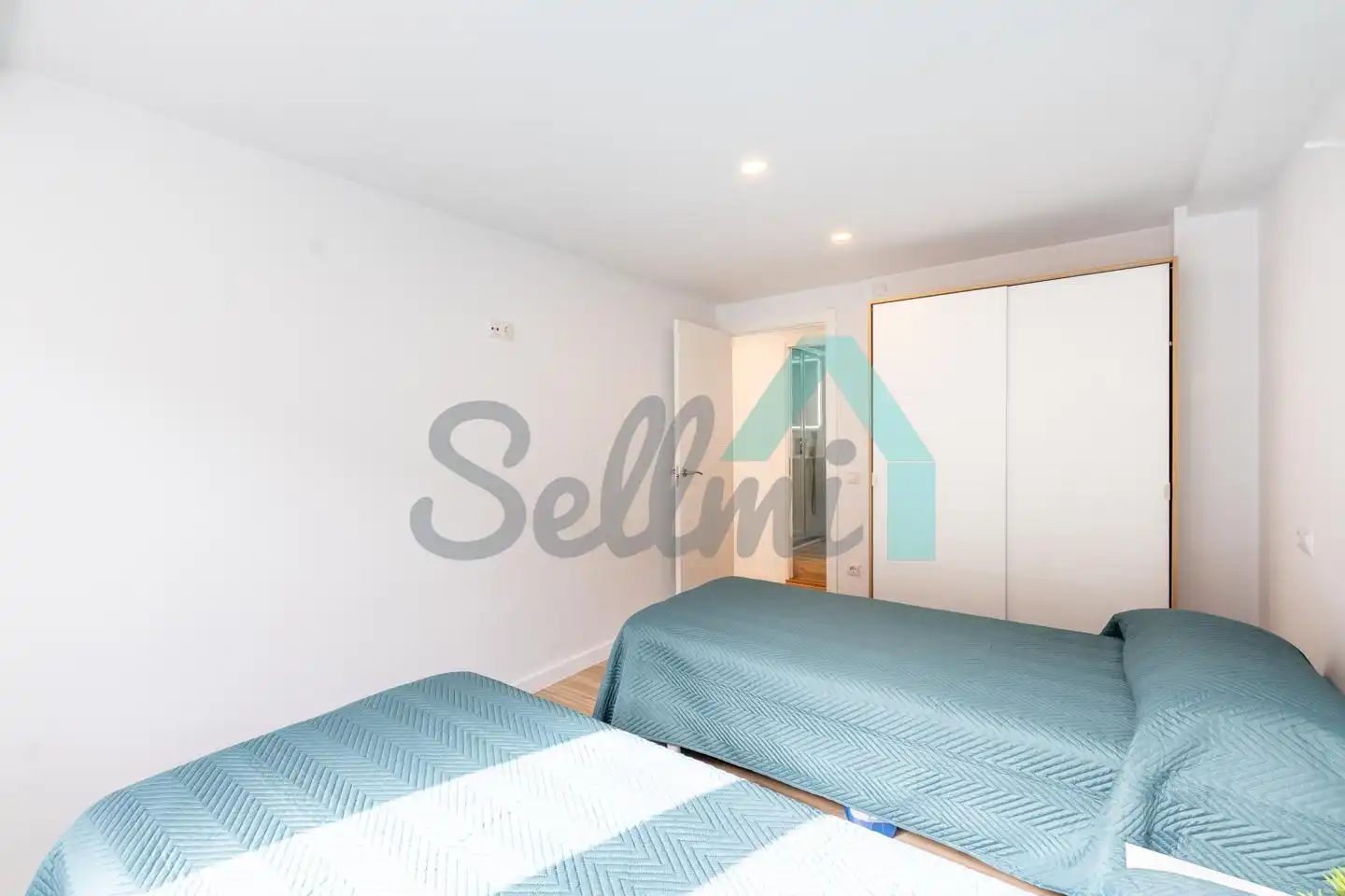 Habitación de Piso de alquiler en Gijón  con Calefacción, Amueblado y Internet