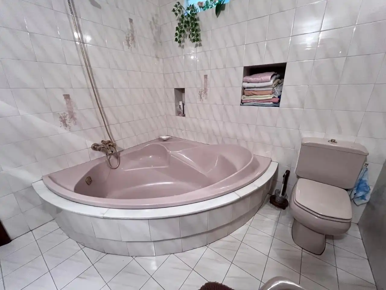 Bathroom of Houses for sale in Vitoria - Gasteiz  with Heating, Private garden and Storage room