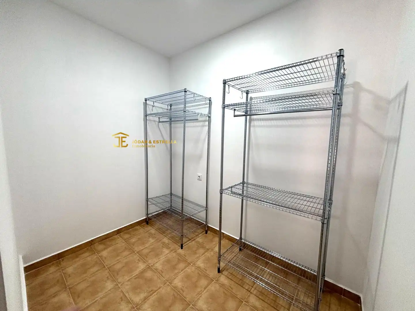Dormitori de Apartament en venda en Lorca amb Moblat i Balcó