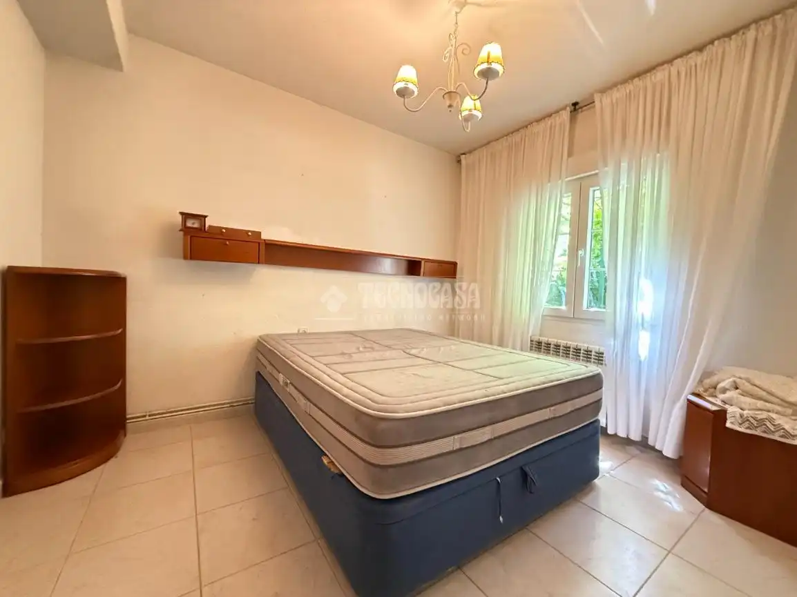 Habitación de Casa adosada en venta en Galapagar con Calefacción