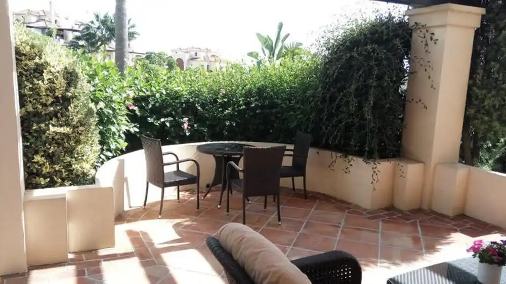 Erdgeschoss zur Miete in Los Arqueros - Puerto del Almendro