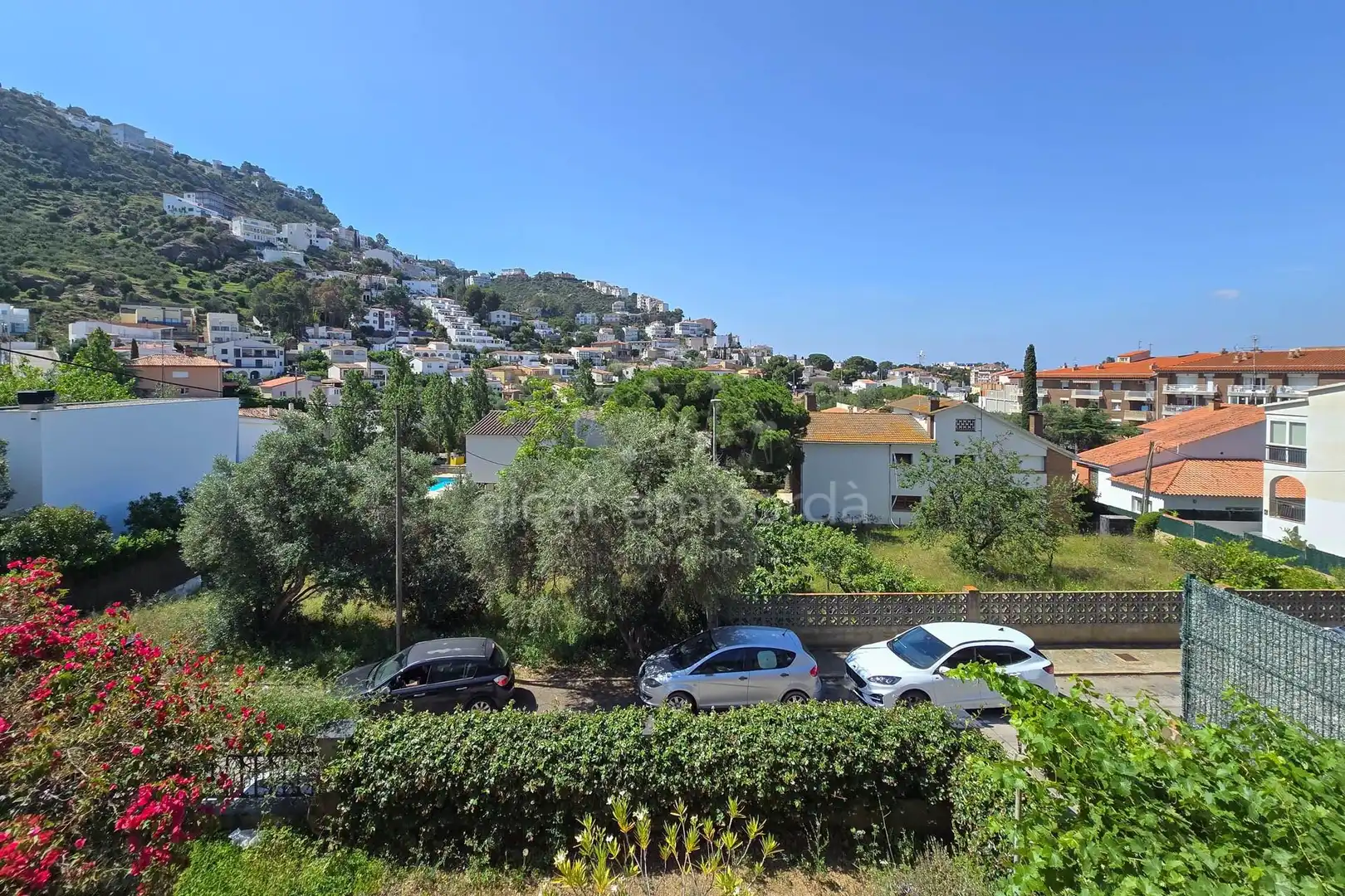 Vista exterior de Apartament en venda en Roses amb Calefacció, Terrassa i Traster