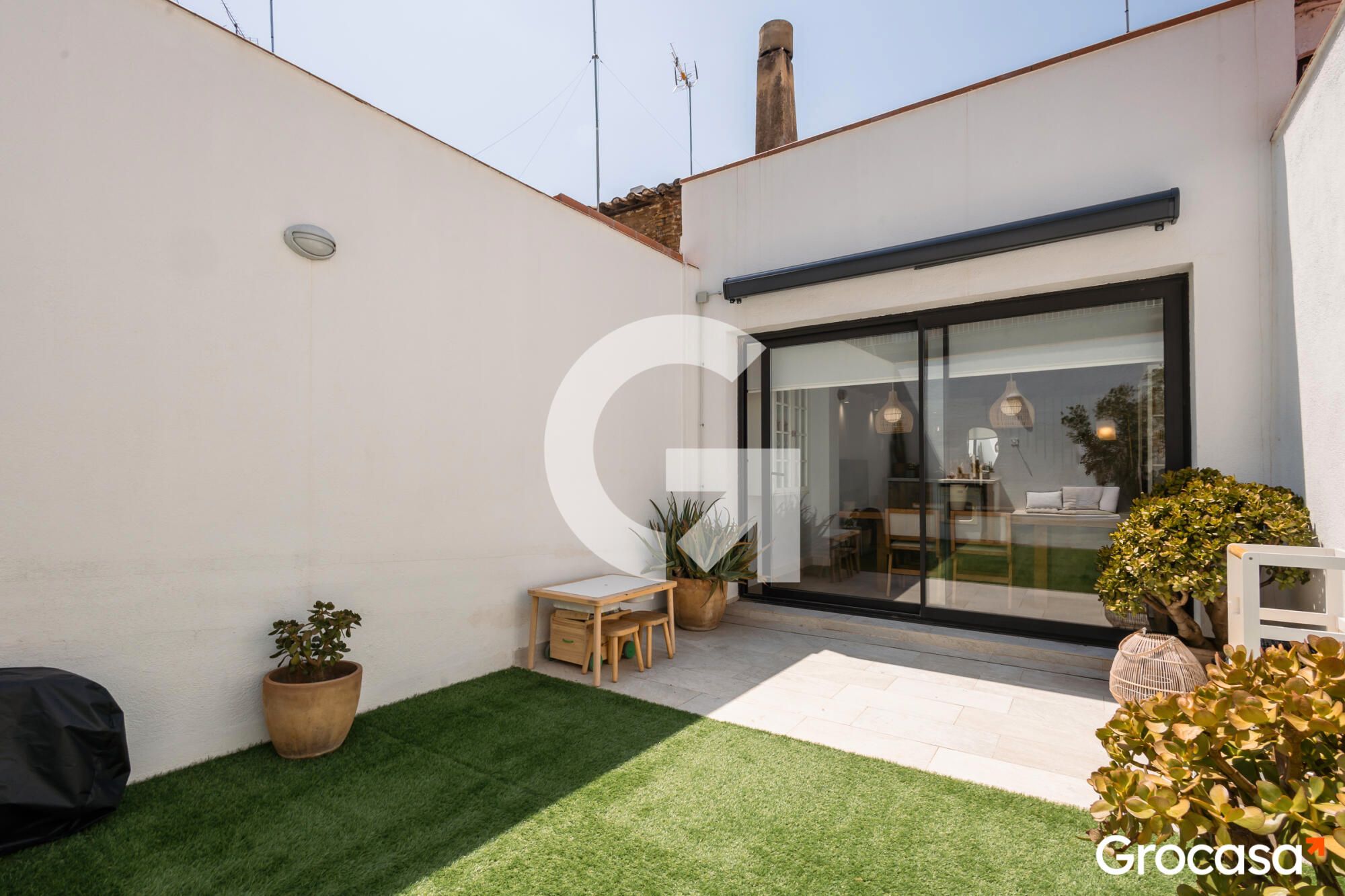 Terrace of House or chalet for sale in Viladecans  with Air Conditioner, Private garden and Terrace
