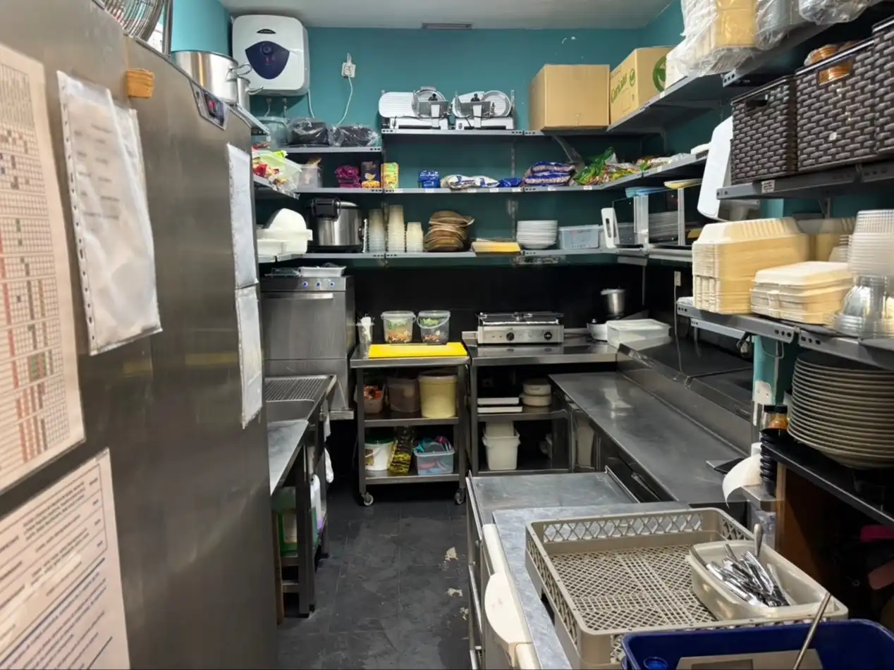 Cocina de Local de alquiler en Las Palmas de Gran Canaria con Aire acondicionado, Terraza y Amueblado