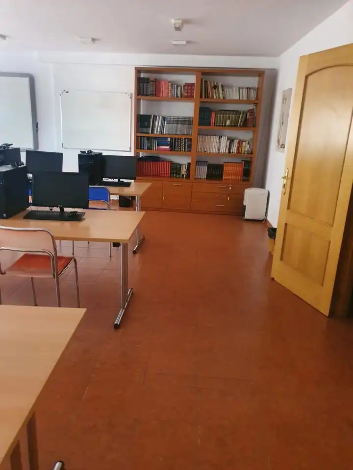Büro zum Verkauf in Melilla