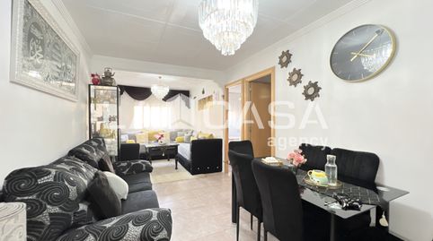 Foto 3 de Piso en venta en Llefià, Badalona