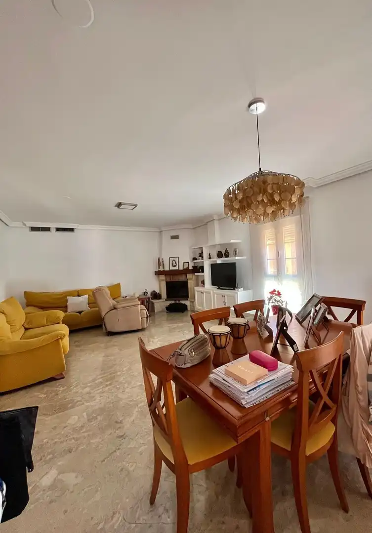 Sala de estar de Casa o chalet en venta en Roquetas de Mar con Amueblado