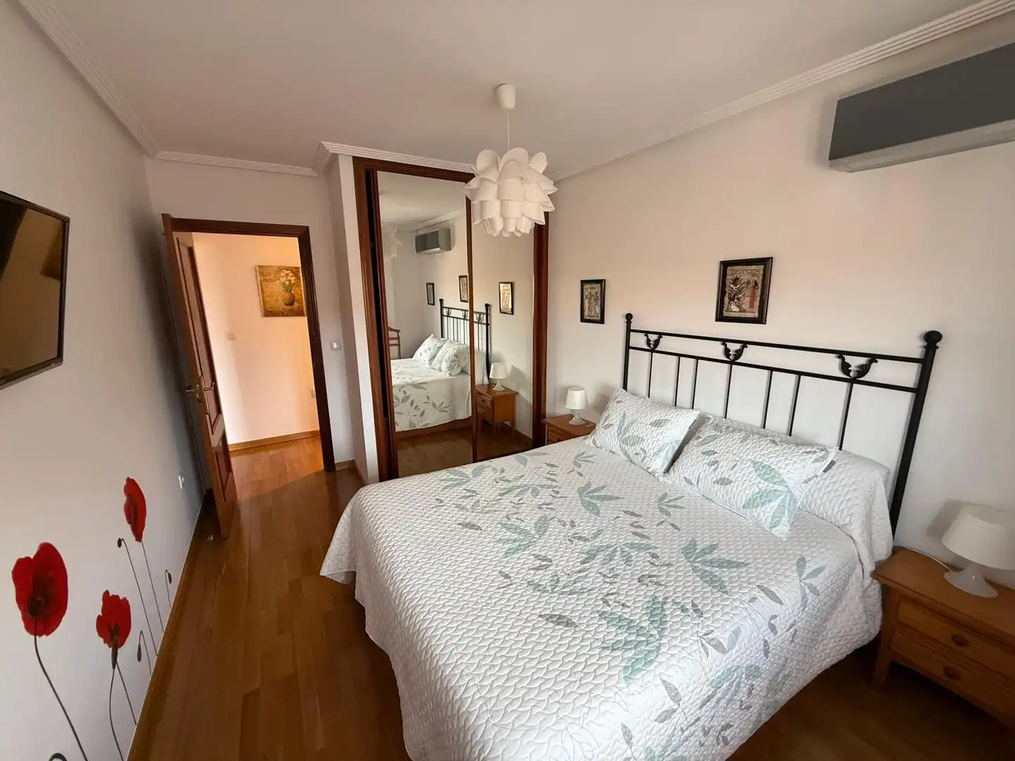 Schlafzimmer von Wohnung zum Verkauf in Valencia de Don Juan mit Klimaanlage, Heizung und Abstellraum