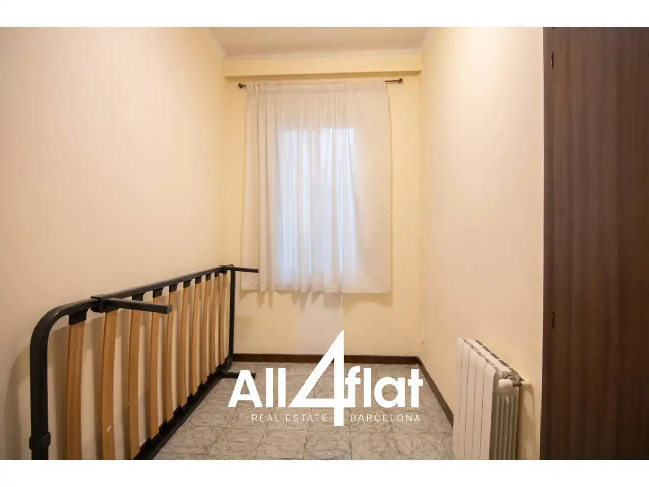 Bedroom of Flat for rent in Barcelona  with Air Conditioner, Parquet flooring and Furnished