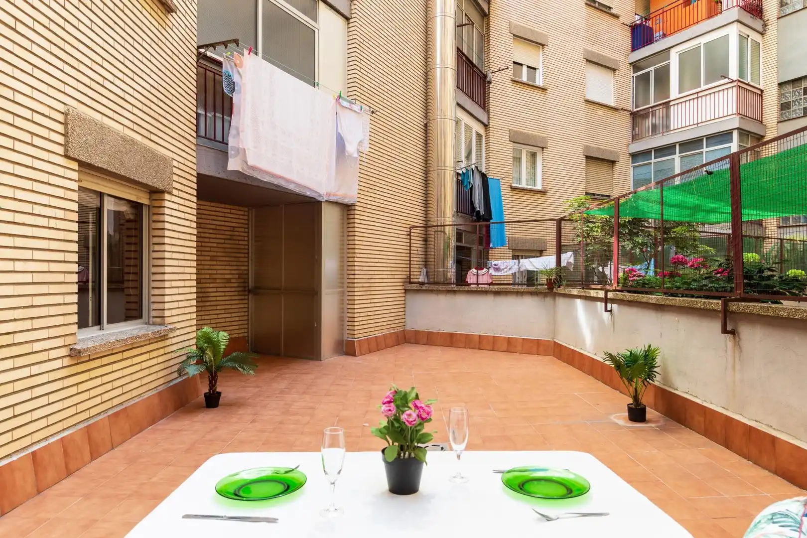 Piso en venta en Avenida ALIERTA, CESAREO, 42, Parque Miraflores