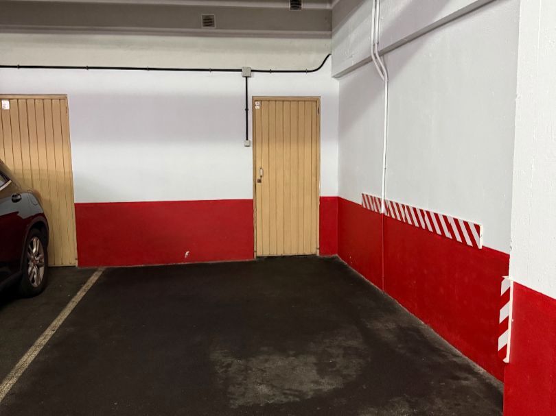 Garatge de lloguer en Gijón  amb Alarma