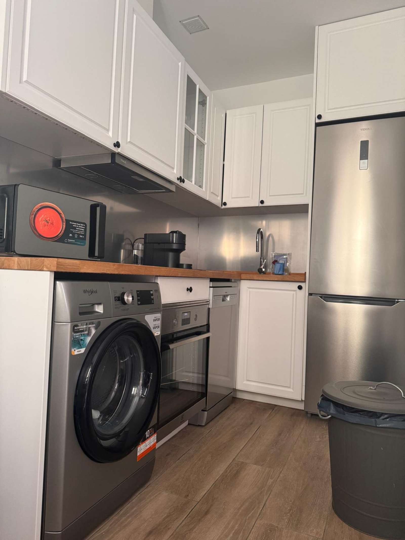 Cuina de Apartament per a compartir en  Madrid Capital amb Aire condicionat, Calefacció i Terrassa
